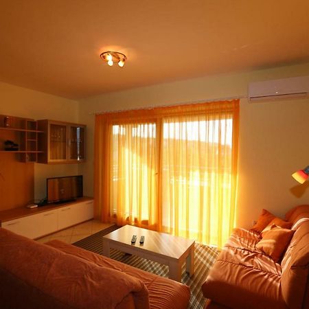 Apartment Dina Šilo 外观 照片