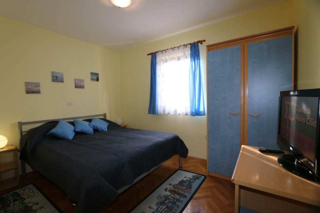 Apartment Dina Šilo 外观 照片